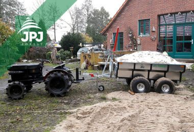 Kleinschlepper und Quad Kipp Anhaenger Profi Arbeiter